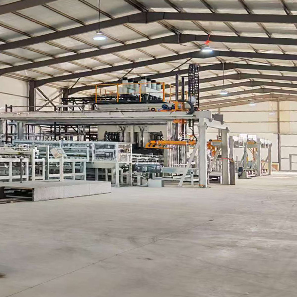 short cycle hot press machine manufacturer.jpg