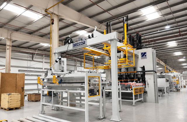 Automatic Melamine hot press machine Project in Algeria